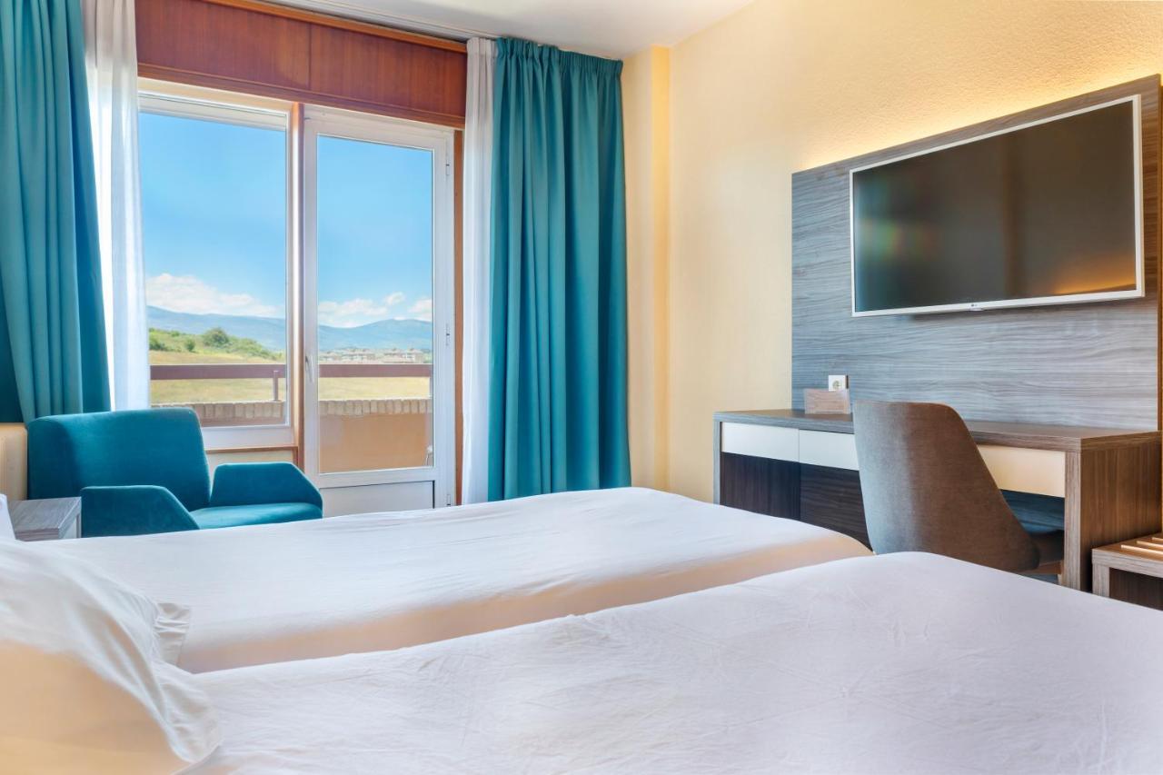 Hotel Vejo Reinosa Eksteriør billede